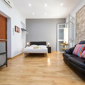 livemalaga-letrn-apartment.es-andalucia.com/