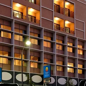 Riviera 4*, Adelaide Austrália